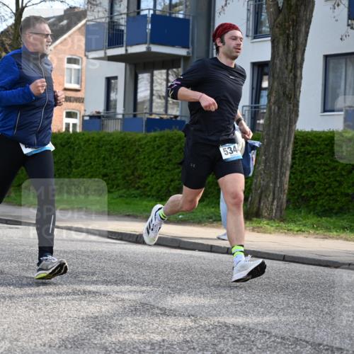 12.04.2026 - 45. Internationalen Wilhelmsburger Insellauf J. Mangold http://msf.ph/oto/9455504 12.04.2026 10:26:54 Ziel 5344, 4941, 5503, 5055, 5301, 2994, 2994, 5685, 4528, 3815, 5440, 5279, 2659, 5645, 5585, 2181 meine-sportfotos.de