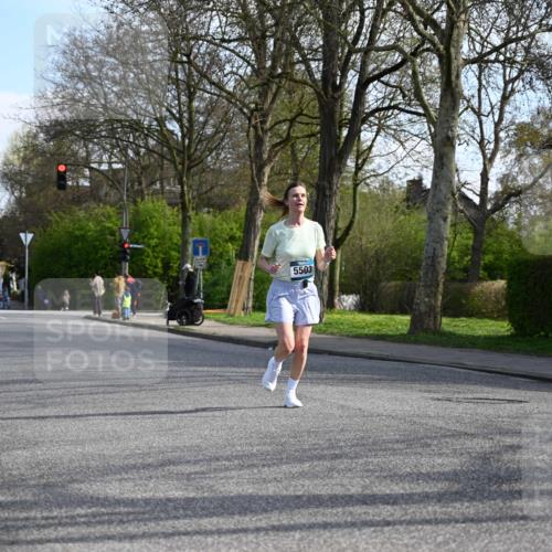 12.04.2026 - 45. Internationalen Wilhelmsburger Insellauf J. Mangold http://msf.ph/oto/9455518 12.04.2026 10:26:57 Ziel 5344, 4941, 5503, 5055, 5301, 2994, 5685, 4528, 3815, 5440, 5279, 2659, 5645, 5585, 2181 meine-sportfotos.de