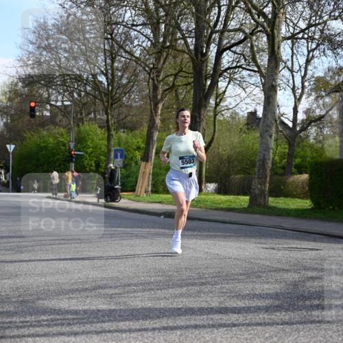 12.04.2026 - 45. Internationalen Wilhelmsburger Insellauf J. Mangold http://msf.ph/oto/9455520 12.04.2026 10:26:57 Ziel 5344, 4941, 5503, 5055, 5301, 2994, 5685, 4528, 3815, 5440, 5279, 2659, 5645, 5585, 2181 meine-sportfotos.de
