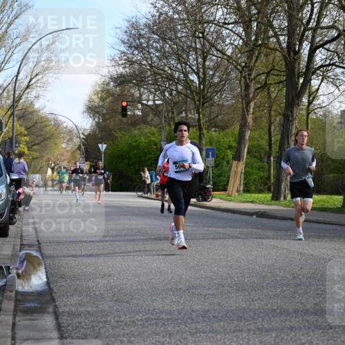 12.04.2026 - 45. Internationalen Wilhelmsburger Insellauf J. Mangold http://msf.ph/oto/9455538 12.04.2026 10:27:08 Ziel 5503, 5055, 5301, 2994, 5685, 4528, 3815, 5440, 5279, 2659, 5645, 5585, 2181, 4580, 2213 meine-sportfotos.de