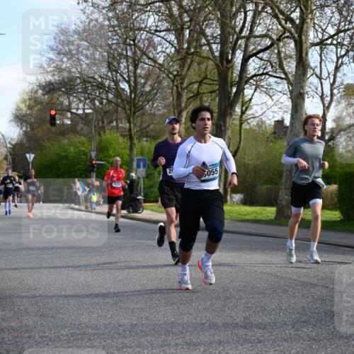 12.04.2026 - 45. Internationalen Wilhelmsburger Insellauf J. Mangold http://msf.ph/oto/9455553 12.04.2026 10:27:09 Ziel 5503, 5055, 5301, 2994, 5685, 4528, 3815, 5440, 5279, 2659, 5645, 5585, 2181, 4580, 2213 meine-sportfotos.de
