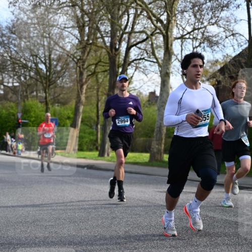 12.04.2026 - 45. Internationalen Wilhelmsburger Insellauf J. Mangold http://msf.ph/oto/9455560 12.04.2026 10:27:09 Ziel 5503, 5055, 5301, 2994, 5685, 4528, 3815, 5440, 5279, 2659, 5645, 5585, 2181, 4580, 2213 meine-sportfotos.de