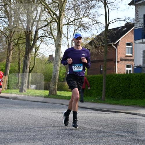 12.04.2026 - 45. Internationalen Wilhelmsburger Insellauf J. Mangold http://msf.ph/oto/9455573 12.04.2026 10:27:10 Ziel 5503, 5055, 5301, 2994, 5685, 4528, 3815, 5440, 5279, 2659, 5645, 5585, 2181, 4580, 2213 meine-sportfotos.de