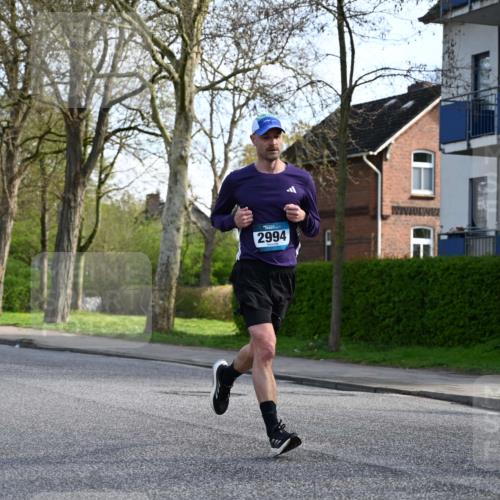 12.04.2026 - 45. Internationalen Wilhelmsburger Insellauf J. Mangold http://msf.ph/oto/9455575 12.04.2026 10:27:10 Ziel 5503, 5055, 5301, 2994, 5685, 4528, 3815, 5440, 5279, 2659, 5645, 5585, 2181, 4580, 2213 meine-sportfotos.de
