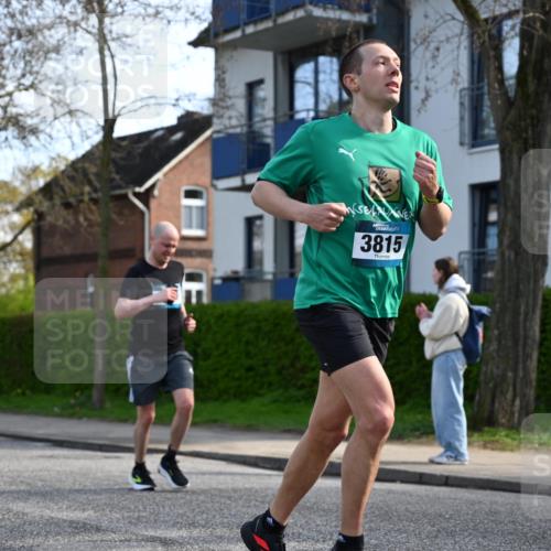 12.04.2026 - 45. Internationalen Wilhelmsburger Insellauf J. Mangold http://msf.ph/oto/9455635 12.04.2026 10:27:22 Ziel 5685, 4528, 3815, 5440, 5279, 2659, 5645, 5585, 2181, 4580, 2213, 4651, 3562 meine-sportfotos.de