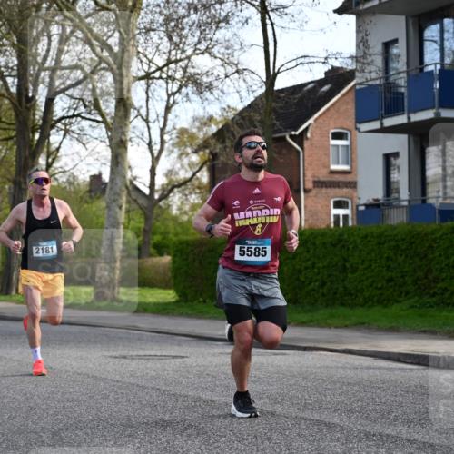 12.04.2026 - 45. Internationalen Wilhelmsburger Insellauf J. Mangold http://msf.ph/oto/9455658 12.04.2026 10:27:36 Ziel 5585, 2181, 4580, 2213, 4651, 3562, 2265, 5473, 4163, 4214, 2022, 4068, 4294 meine-sportfotos.de