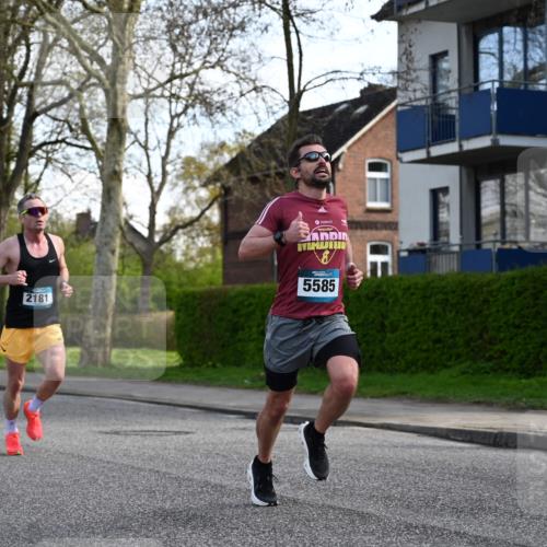 12.04.2026 - 45. Internationalen Wilhelmsburger Insellauf J. Mangold http://msf.ph/oto/9455660 12.04.2026 10:27:36 Ziel 5585, 2181, 4580, 2213, 4651, 3562, 2265, 5473, 4163, 4214, 2022, 4068, 4294 meine-sportfotos.de
