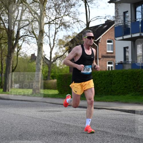 12.04.2026 - 45. Internationalen Wilhelmsburger Insellauf J. Mangold http://msf.ph/oto/9455667 12.04.2026 10:27:37 Ziel 5585, 2181, 4580, 2213, 4651, 3562, 2265, 5473, 4163, 4214, 2022, 4068, 4294, 2851 meine-sportfotos.de