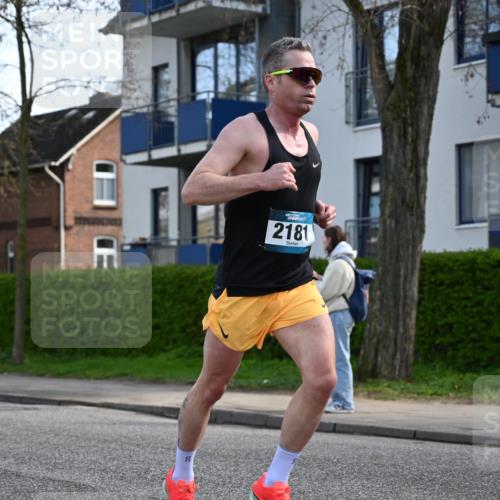 12.04.2026 - 45. Internationalen Wilhelmsburger Insellauf J. Mangold http://msf.ph/oto/9455676 12.04.2026 10:27:38 Ziel 5585, 2181, 4580, 2213, 4651, 3562, 2265, 5473, 4163, 4214, 2022, 4068, 4294, 2851, 5452 meine-sportfotos.de