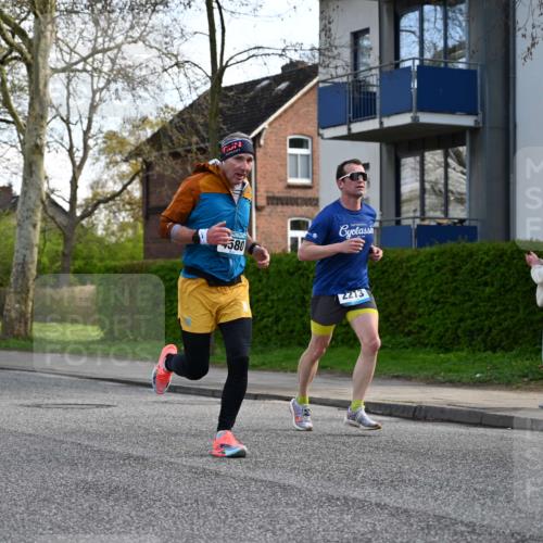 12.04.2026 - 45. Internationalen Wilhelmsburger Insellauf J. Mangold http://msf.ph/oto/9455680 12.04.2026 10:27:45 Ziel 4580, 2213, 4651, 4651, 3562, 2265, 5473, 4163, 4214, 2022, 2022, 4068, 4294, 2851, 5452, 4995, 5833 meine-sportfotos.de