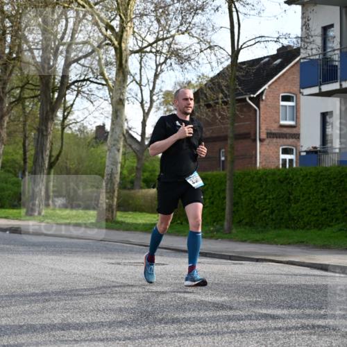 12.04.2026 - 45. Internationalen Wilhelmsburger Insellauf J. Mangold http://msf.ph/oto/9455707 12.04.2026 10:27:57 Ziel 4651, 3562, 2265, 5473, 4163, 4214, 2022, 2022, 4068, 4294, 2851, 5452, 4995, 5833, 3904, 4994, 4831, 3141, 4883 meine-sportfotos.de