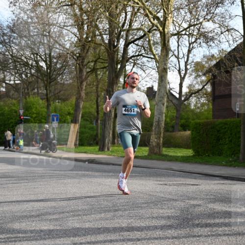 12.04.2026 - 45. Internationalen Wilhelmsburger Insellauf J. Mangold http://msf.ph/oto/9455719 12.04.2026 10:27:59 Ziel 4651, 3562, 2265, 5473, 4163, 4214, 2022, 4068, 4294, 2851, 5452, 4995, 5833, 3904, 4994, 4831, 3141, 4883, 2979, 3585 meine-sportfotos.de