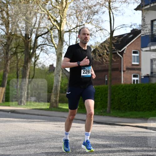 12.04.2026 - 45. Internationalen Wilhelmsburger Insellauf J. Mangold http://msf.ph/oto/9455756 12.04.2026 10:28:04 Ziel 4651, 3562, 2265, 5473, 4163, 4214, 2022, 4068, 4294, 2851, 5452, 4995, 5833, 3904, 4994, 4831, 4831, 3141, 4883, 2979, 3585, 4154, 3473 meine-sportfotos.de
