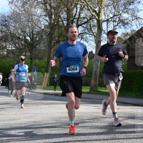 12.04.2026 - 45. Internationalen Wilhelmsburger Insellauf J. Mangold http://msf.ph/oto/9455781 12.04.2026 10:28:11 Ziel 3562, 2265, 5473, 4163, 4214, 2022, 4068, 4294, 2851, 5452, 4995, 5833, 3904, 4994, 4831, 3141, 4883, 2979, 3585, 4154, 3473, 4075, 4144 meine-sportfotos.de