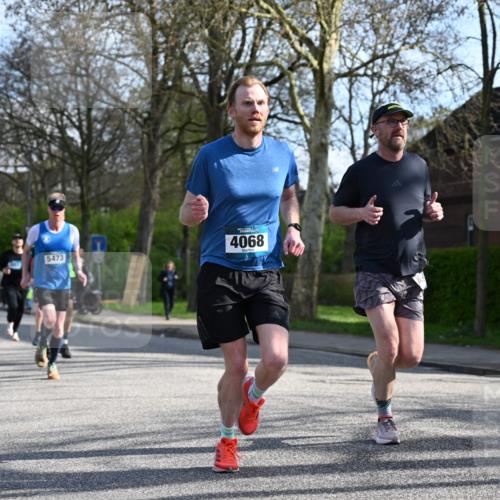 12.04.2026 - 45. Internationalen Wilhelmsburger Insellauf J. Mangold http://msf.ph/oto/9455783 12.04.2026 10:28:11 Ziel 3562, 2265, 5473, 4163, 4214, 2022, 4068, 4294, 2851, 5452, 4995, 5833, 3904, 4994, 4831, 3141, 4883, 2979, 3585, 4154, 3473, 4075, 4144 meine-sportfotos.de