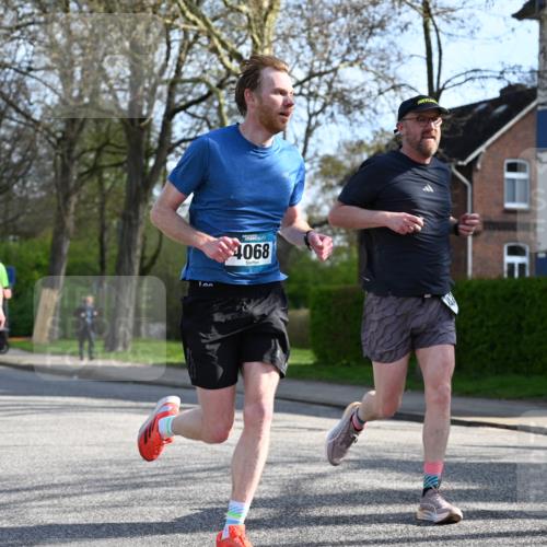 12.04.2026 - 45. Internationalen Wilhelmsburger Insellauf J. Mangold http://msf.ph/oto/9455787 12.04.2026 10:28:12 Ziel 2265, 5473, 4163, 4214, 2022, 4068, 4294, 2851, 5452, 4995, 5833, 3904, 4994, 4831, 3141, 4883, 2979, 3585, 4154, 3473, 4075, 4144 meine-sportfotos.de