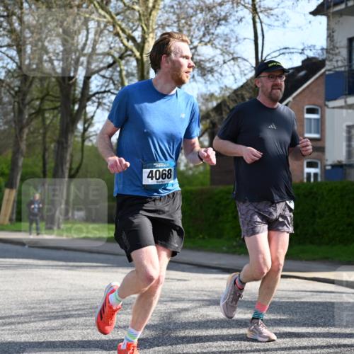 12.04.2026 - 45. Internationalen Wilhelmsburger Insellauf J. Mangold http://msf.ph/oto/9455789 12.04.2026 10:28:12 Ziel 2265, 5473, 4163, 4214, 2022, 4068, 4294, 2851, 5452, 4995, 5833, 3904, 4994, 4831, 3141, 4883, 2979, 3585, 4154, 3473, 4075, 4144 meine-sportfotos.de