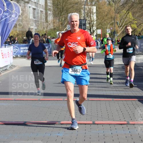 12.04.2026 - 45. Internationalen Wilhelmsburger Insellauf Strokosch-Dieckow http://msf.ph/oto/9455790 12.04.2026 10:44:51 Ziel 3662, 2911, 4934, 2940 meine-sportfotos.de