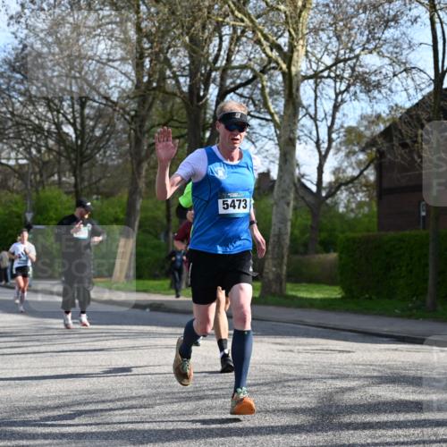 12.04.2026 - 45. Internationalen Wilhelmsburger Insellauf J. Mangold http://msf.ph/oto/9455799 12.04.2026 10:28:13 Ziel 2265, 5473, 4163, 4214, 2022, 4068, 4294, 2851, 5452, 4995, 5833, 3904, 4994, 3904, 4994, 4831, 3141, 4883, 2979, 3585, 4154, 3473, 4075, 4144 meine-sportfotos.de