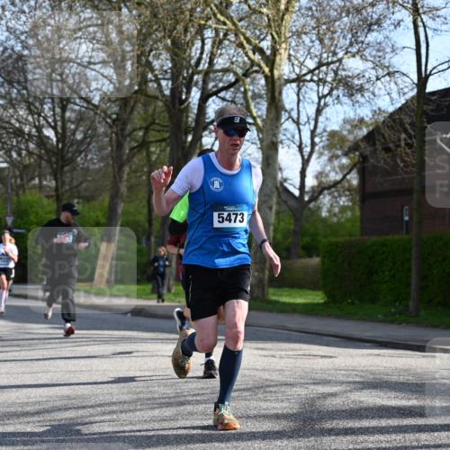 12.04.2026 - 45. Internationalen Wilhelmsburger Insellauf J. Mangold http://msf.ph/oto/9455800 12.04.2026 10:28:13 Ziel 2265, 5473, 4163, 4214, 2022, 4068, 4294, 2851, 5452, 4995, 5833, 3904, 4994, 3904, 4994, 4831, 3141, 4883, 2979, 3585, 4154, 3473, 4075, 4144 meine-sportfotos.de