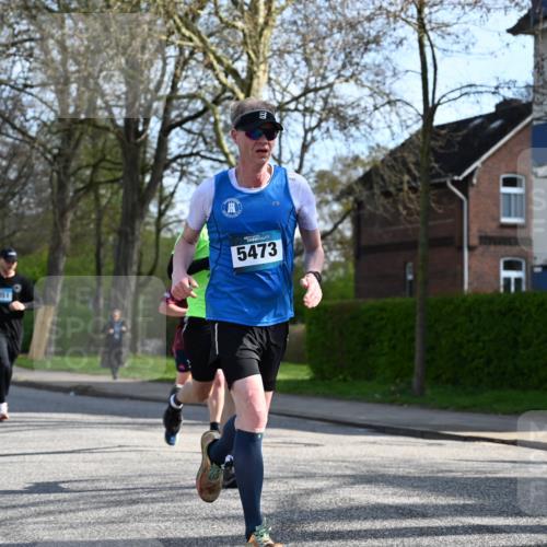 12.04.2026 - 45. Internationalen Wilhelmsburger Insellauf J. Mangold http://msf.ph/oto/9455805 12.04.2026 10:28:13 Ziel 2265, 5473, 4163, 4214, 2022, 4068, 4294, 2851, 5452, 4995, 5833, 3904, 4994, 3904, 4994, 4831, 3141, 4883, 2979, 3585, 4154, 3473, 4075, 4144 meine-sportfotos.de