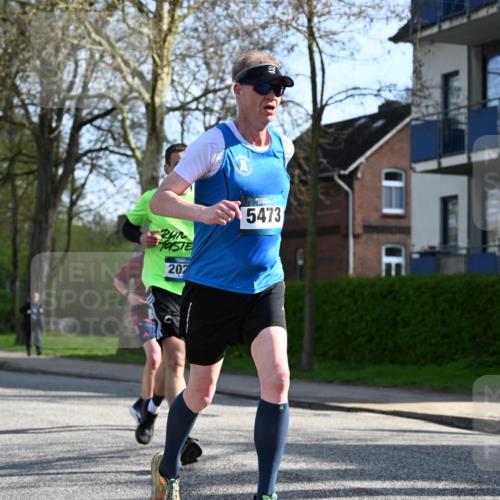 12.04.2026 - 45. Internationalen Wilhelmsburger Insellauf J. Mangold http://msf.ph/oto/9455810 12.04.2026 10:28:14 Ziel 2265, 5473, 4163, 4214, 2022, 4068, 4294, 2851, 5452, 4995, 5833, 3904, 4994, 4831, 3141, 4883, 2979, 3585, 4154, 4154, 3473, 4075, 4144 meine-sportfotos.de