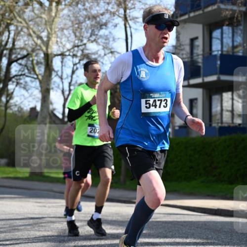 12.04.2026 - 45. Internationalen Wilhelmsburger Insellauf J. Mangold http://msf.ph/oto/9455813 12.04.2026 10:28:14 Ziel 2265, 5473, 4163, 4214, 2022, 4068, 4294, 2851, 5452, 4995, 5833, 3904, 4994, 4831, 3141, 4883, 2979, 3585, 4154, 4154, 3473, 4075, 4144 meine-sportfotos.de