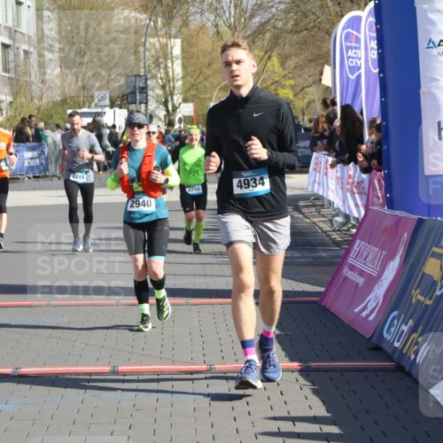 12.04.2026 - 45. Internationalen Wilhelmsburger Insellauf Strokosch-Dieckow http://msf.ph/oto/9455816 12.04.2026 10:44:54 Ziel 3662, 2911, 4934, 2940, 4815, 4758, 5009 meine-sportfotos.de