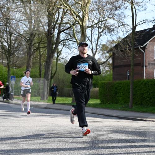 12.04.2026 - 45. Internationalen Wilhelmsburger Insellauf J. Mangold http://msf.ph/oto/9455819 12.04.2026 10:28:15 Ziel 2265, 5473, 4163, 4214, 2022, 4068, 4294, 2851, 5452, 4995, 5833, 3904, 4994, 4831, 3141, 4883, 2979, 3585, 4154, 3473, 3473, 4075, 4144 meine-sportfotos.de