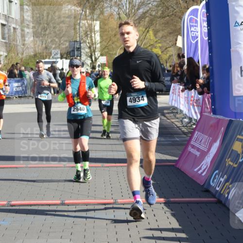 12.04.2026 - 45. Internationalen Wilhelmsburger Insellauf Strokosch-Dieckow http://msf.ph/oto/9455822 12.04.2026 10:44:54 Ziel 3662, 2911, 4934, 2940, 4815, 4758, 5009 meine-sportfotos.de