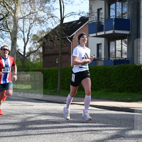 12.04.2026 - 45. Internationalen Wilhelmsburger Insellauf J. Mangold http://msf.ph/oto/9455847 12.04.2026 10:28:18 Ziel 5473, 4163, 4214, 2022, 4068, 4294, 2851, 5452, 4995, 5833, 3904, 4994, 4831, 3141, 4883, 3141, 4883, 2979, 3585, 4154, 3473, 4075, 4075, 4144, 5316 meine-sportfotos.de