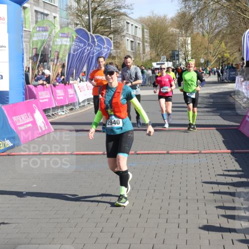 12.04.2026 - 45. Internationalen Wilhelmsburger Insellauf Strokosch-Dieckow http://msf.ph/oto/9455865 12.04.2026 10:44:57 Ziel 2911, 4934, 2940, 4815, 4758, 5009, 4906 meine-sportfotos.de