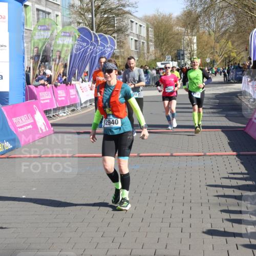 12.04.2026 - 45. Internationalen Wilhelmsburger Insellauf Strokosch-Dieckow http://msf.ph/oto/9455874 12.04.2026 10:44:57 Ziel 2911, 4934, 2940, 4815, 4758, 5009, 4906 meine-sportfotos.de