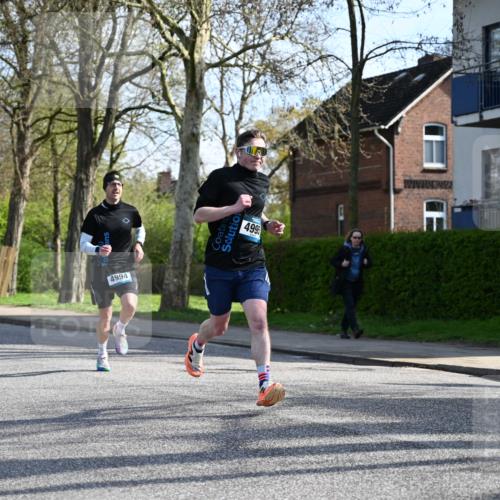12.04.2026 - 45. Internationalen Wilhelmsburger Insellauf J. Mangold http://msf.ph/oto/9455885 12.04.2026 10:28:27 Ziel 5452, 4995, 5833, 3904, 4994, 4831, 3141, 4883, 2979, 3585, 4154, 3473, 3473, 4075, 4144, 5316, 3514, 2793 meine-sportfotos.de