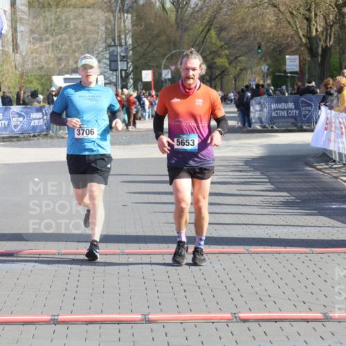 12.04.2026 - 45. Internationalen Wilhelmsburger Insellauf Strokosch-Dieckow http://msf.ph/oto/9455891 12.04.2026 10:32:00 Ziel 2780, 5653, 3706 meine-sportfotos.de