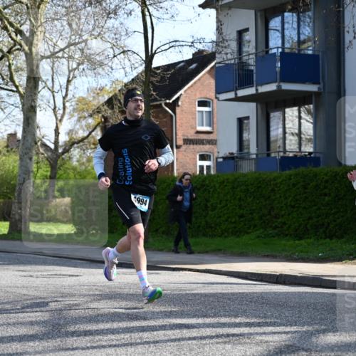 12.04.2026 - 45. Internationalen Wilhelmsburger Insellauf J. Mangold http://msf.ph/oto/9455899 12.04.2026 10:28:28 Ziel 4995, 5833, 3904, 4994, 4831, 3141, 4883, 2979, 3585, 4154, 3473, 4075, 4144, 5316, 5316, 3514, 2793, 3777 meine-sportfotos.de