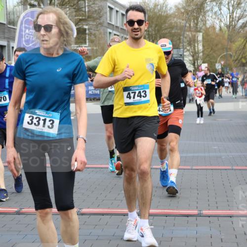 12.04.2026 - 45. Internationalen Wilhelmsburger Insellauf Strokosch-Dieckow http://msf.ph/oto/9455957 12.04.2026 13:03:48 Ziel 3313, 4743 meine-sportfotos.de