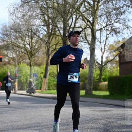 12.04.2026 - 45. Internationalen Wilhelmsburger Insellauf J. Mangold http://msf.ph/oto/9455976 12.04.2026 10:28:35 Ziel 3904, 4994, 4831, 3141, 4883, 2979, 3585, 4154, 3473, 4075, 4144, 5316, 3514, 2793, 3777, 4979, 4087, 3735 meine-sportfotos.de