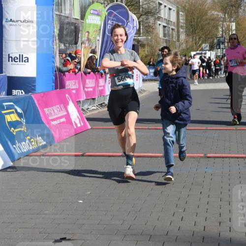 12.04.2026 - 45. Internationalen Wilhelmsburger Insellauf Strokosch-Dieckow http://msf.ph/oto/9455993 12.04.2026 11:02:29 Ziel 2417, 5605, 4613, 3178 meine-sportfotos.de