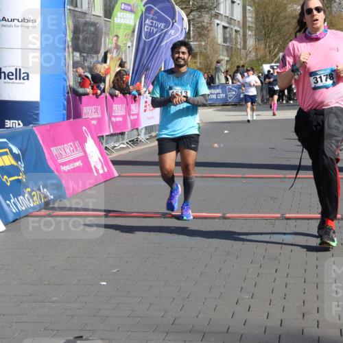 12.04.2026 - 45. Internationalen Wilhelmsburger Insellauf Strokosch-Dieckow http://msf.ph/oto/9456011 12.04.2026 11:02:31 Ziel 5605, 4613, 3178 meine-sportfotos.de