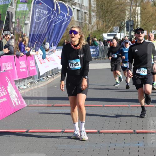 12.04.2026 - 45. Internationalen Wilhelmsburger Insellauf Strokosch-Dieckow http://msf.ph/oto/9456137 12.04.2026 10:45:33 Ziel 2899, 4785, 3566, 5037, 5046, 3747 meine-sportfotos.de
