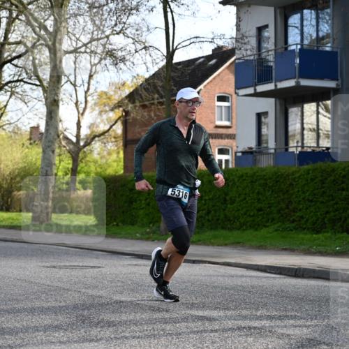 12.04.2026 - 45. Internationalen Wilhelmsburger Insellauf J. Mangold http://msf.ph/oto/9456144 12.04.2026 10:28:55 Ziel 4075, 4144, 5316, 3514, 2793, 3777, 4979, 4087, 3735, 3778, 4975, 4027, 5804, 3355 meine-sportfotos.de
