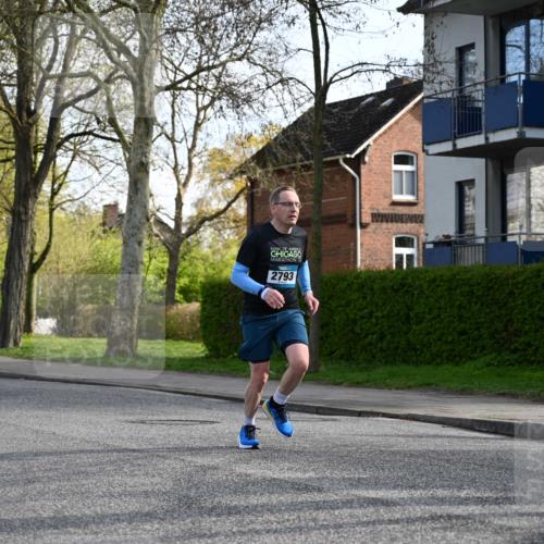 12.04.2026 - 45. Internationalen Wilhelmsburger Insellauf J. Mangold http://msf.ph/oto/9456152 12.04.2026 10:28:59 Ziel 4144, 5316, 3514, 2793, 3777, 4979, 4087, 3735, 3778, 4975, 4027, 5804, 3355, 4142, 2627 meine-sportfotos.de