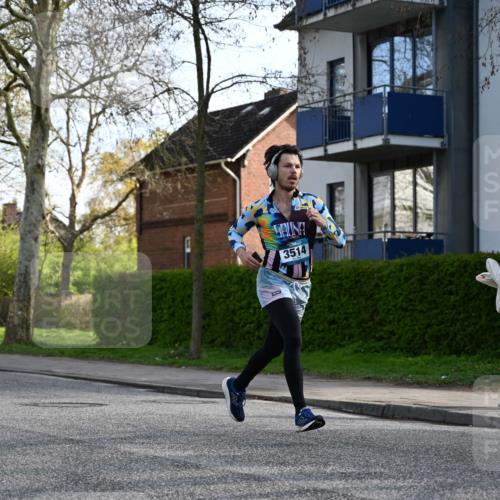 12.04.2026 - 45. Internationalen Wilhelmsburger Insellauf J. Mangold http://msf.ph/oto/9456174 12.04.2026 10:29:02 Ziel 5316, 3514, 2793, 3777, 4979, 4087, 3735, 3778, 4975, 4027, 5804, 3355, 4142, 2627 meine-sportfotos.de