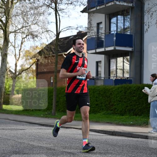 12.04.2026 - 45. Internationalen Wilhelmsburger Insellauf J. Mangold http://msf.ph/oto/9456189 12.04.2026 10:29:06 Ziel 3514, 2793, 3777, 4979, 4087, 3735, 3778, 4975, 4027, 5804, 3355, 3355, 4142, 2627, 3542 meine-sportfotos.de