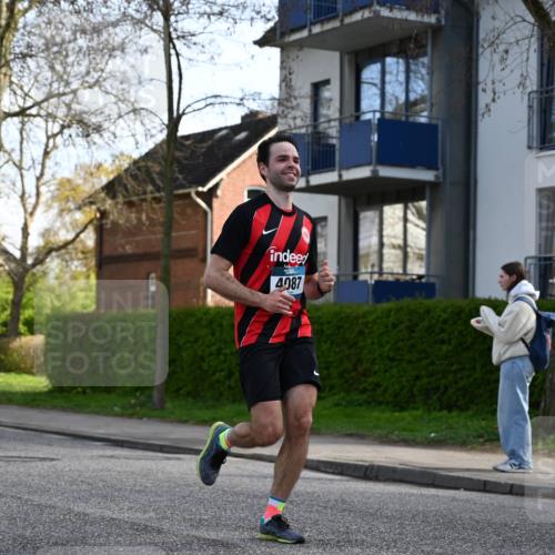 12.04.2026 - 45. Internationalen Wilhelmsburger Insellauf J. Mangold http://msf.ph/oto/9456191 12.04.2026 10:29:06 Ziel 3514, 2793, 3777, 4979, 4087, 3735, 3778, 4975, 4027, 5804, 3355, 3355, 4142, 2627, 3542 meine-sportfotos.de
