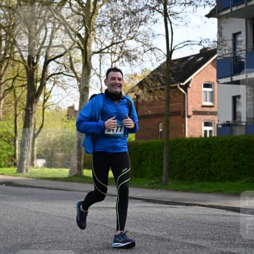 12.04.2026 - 45. Internationalen Wilhelmsburger Insellauf J. Mangold http://msf.ph/oto/9456204 12.04.2026 10:29:07 Ziel 3514, 2793, 3777, 4979, 4087, 3735, 3778, 4975, 4027, 5804, 3355, 4142, 2627, 3542 meine-sportfotos.de