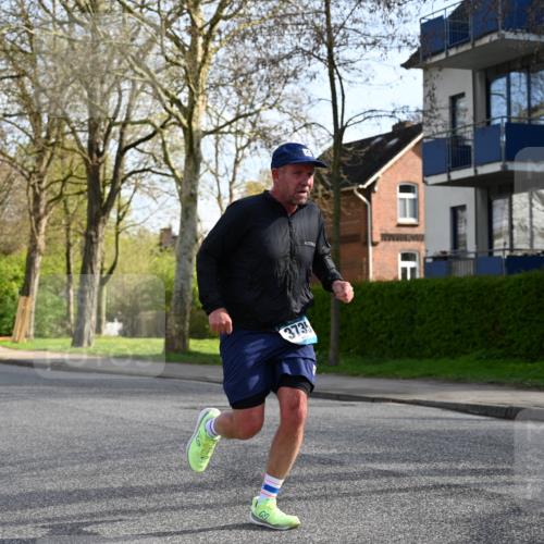 12.04.2026 - 45. Internationalen Wilhelmsburger Insellauf J. Mangold http://msf.ph/oto/9456214 12.04.2026 10:29:13 Ziel 2793, 3777, 4979, 4087, 3735, 3778, 4975, 4027, 5804, 3355, 4142, 2627, 3542, 4511, 5459 meine-sportfotos.de