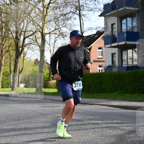12.04.2026 - 45. Internationalen Wilhelmsburger Insellauf J. Mangold http://msf.ph/oto/9456216 12.04.2026 10:29:13 Ziel 2793, 3777, 4979, 4087, 3735, 3778, 4975, 4027, 5804, 3355, 4142, 2627, 3542, 4511, 5459 meine-sportfotos.de