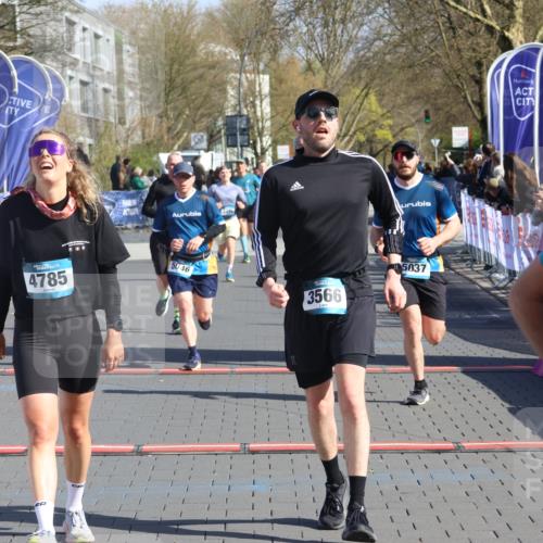 12.04.2026 - 45. Internationalen Wilhelmsburger Insellauf Strokosch-Dieckow http://msf.ph/oto/9456217 12.04.2026 10:45:35 Ziel 2899, 4785, 3566, 5037, 5046, 3747, 3054 meine-sportfotos.de